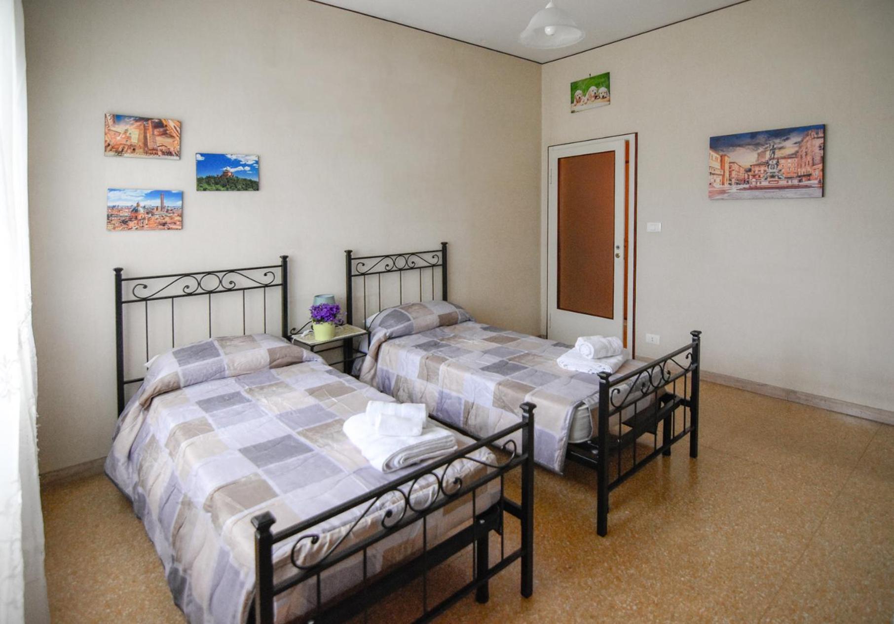 Bed And Breakfast Gaudenzi โบโลญญา ภายนอก รูปภาพ