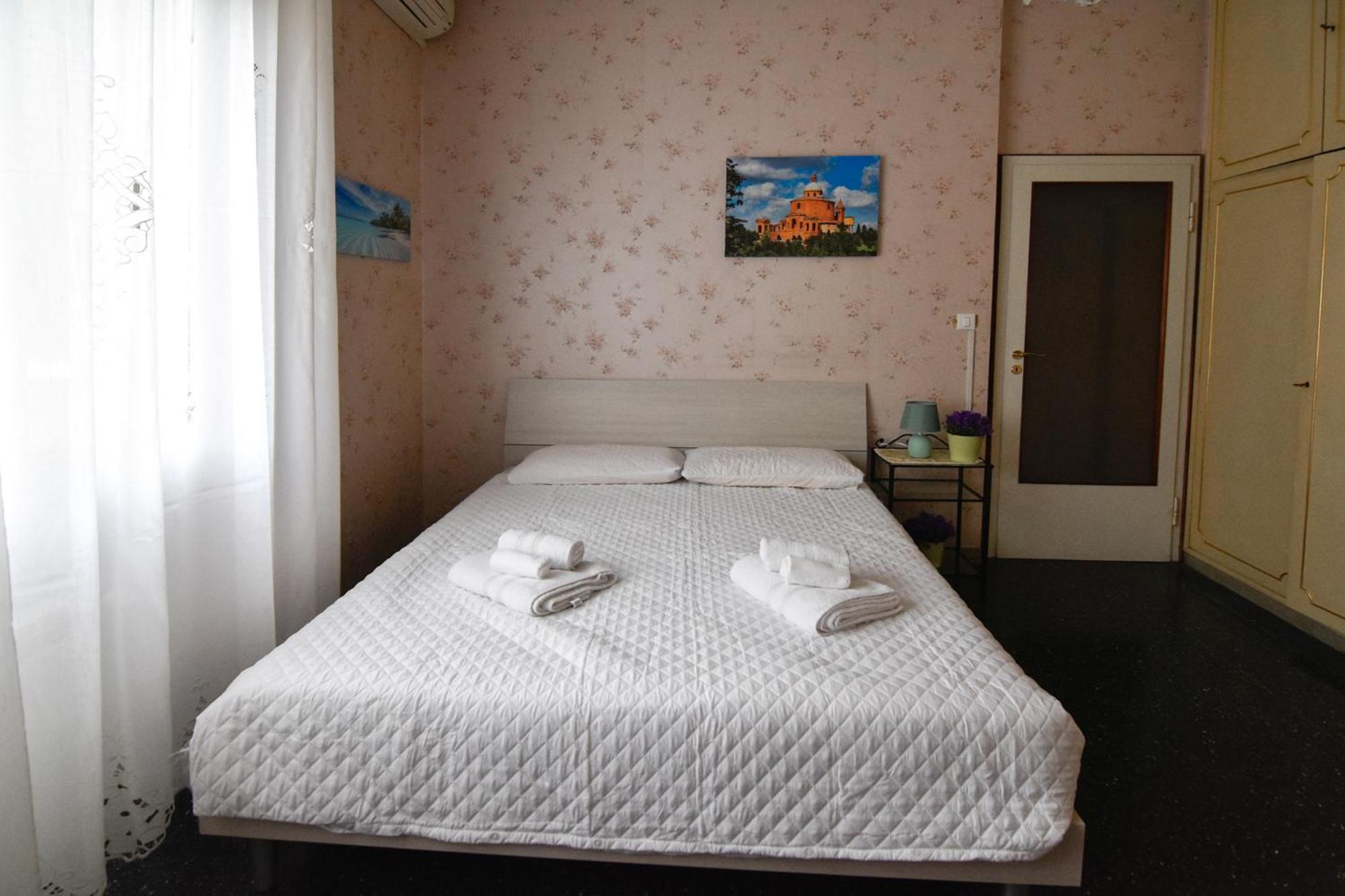 Bed And Breakfast Gaudenzi โบโลญญา ภายนอก รูปภาพ