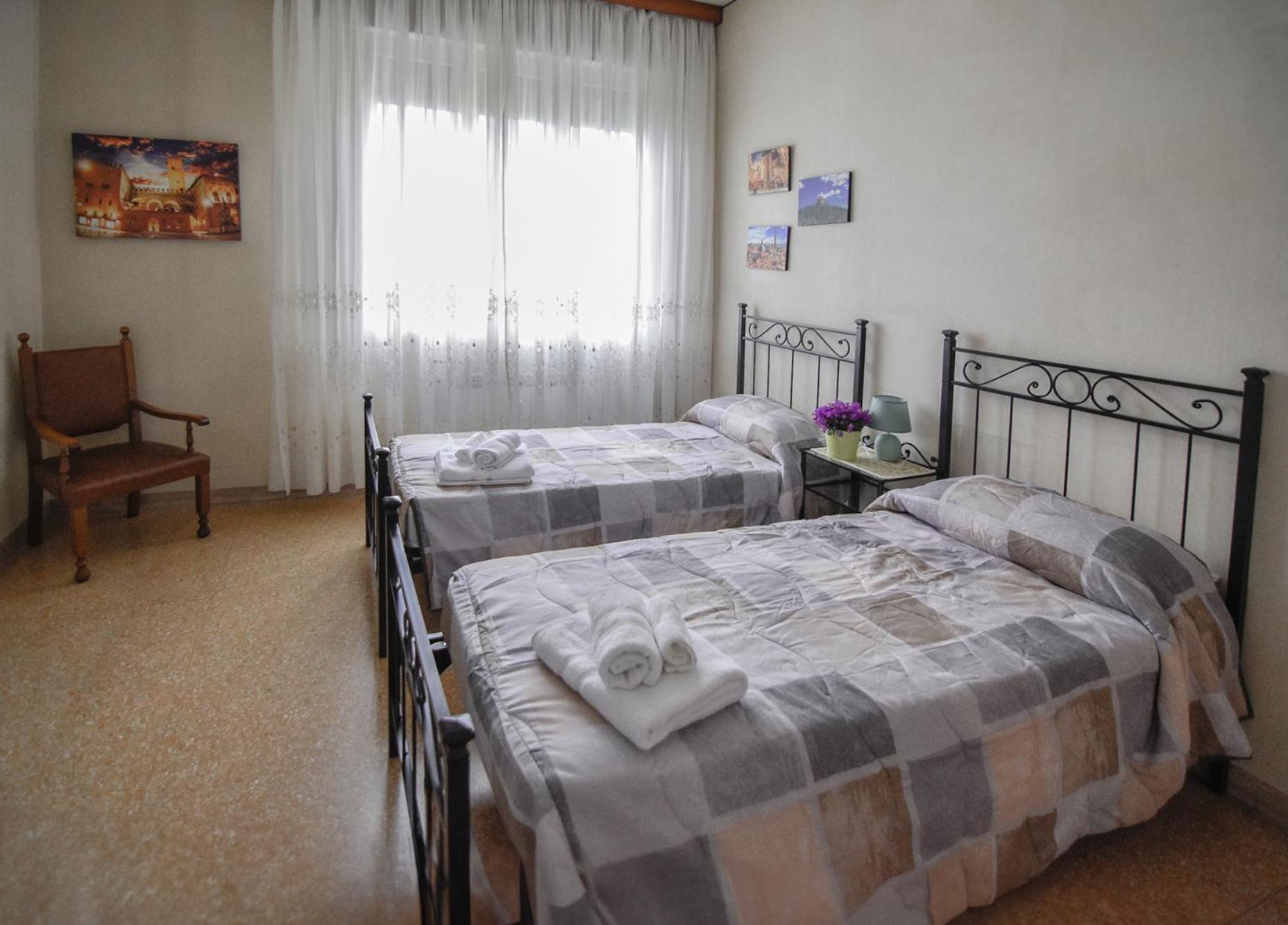 Bed And Breakfast Gaudenzi โบโลญญา ภายนอก รูปภาพ