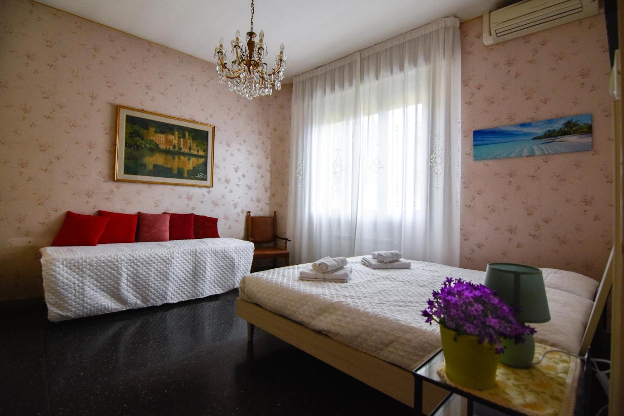 Bed And Breakfast Gaudenzi โบโลญญา ภายนอก รูปภาพ